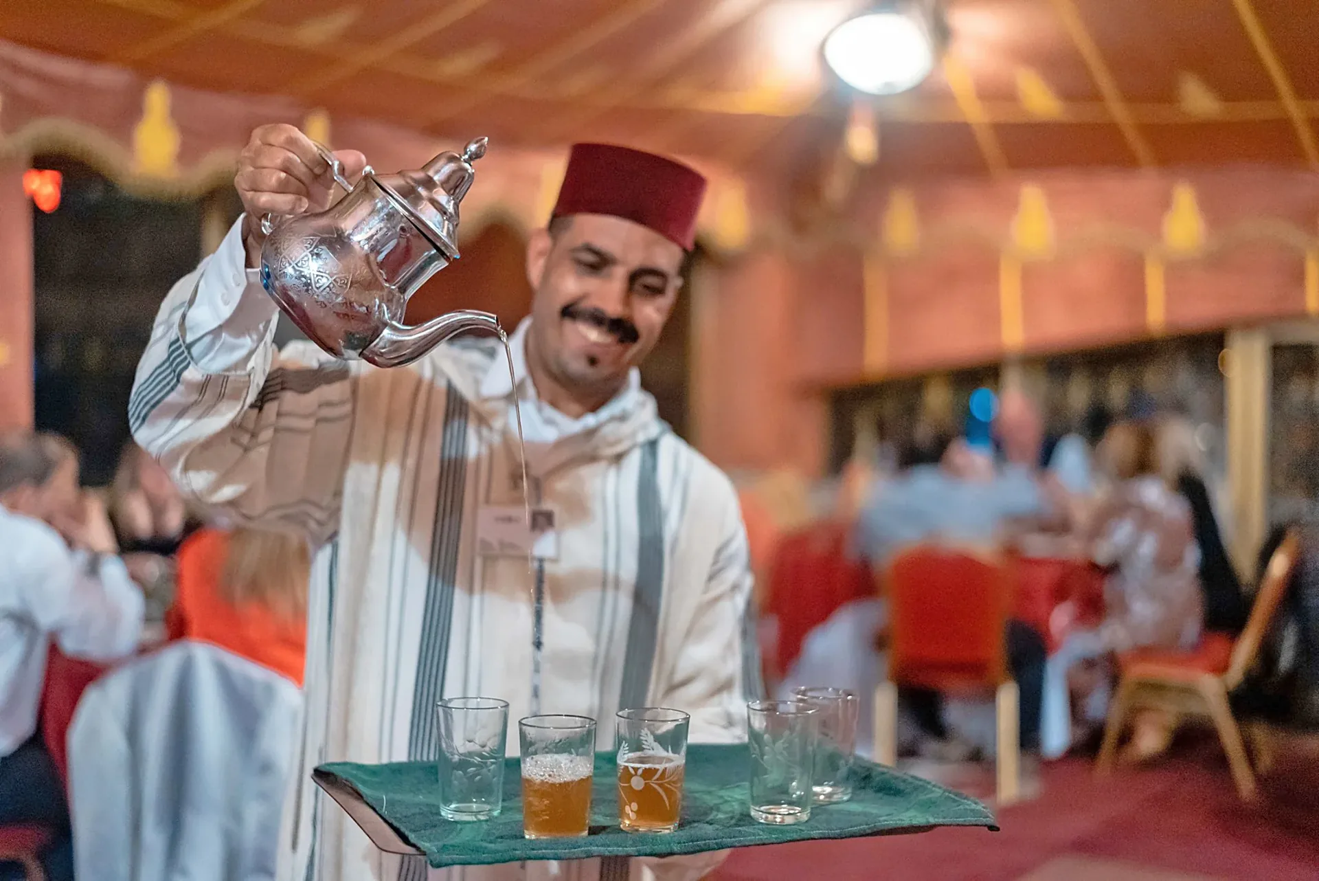 Dîner-spectacle Chez Ali, soirée marocaine traditionnelle et Fantasia — Riad Ilyan, Marrakech