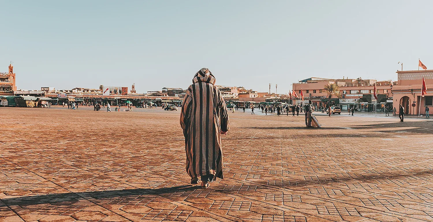 Shopping - Promenade vers les souks et la place de la médina de Marrakesh, Riad Ilyan